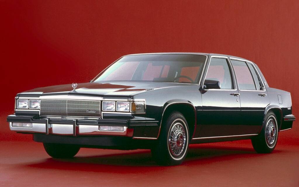 <p>Cadillac DeVille 1985</p>