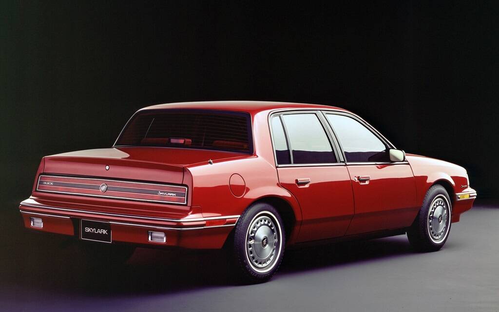 <p>Buick Skylark 1988</p>