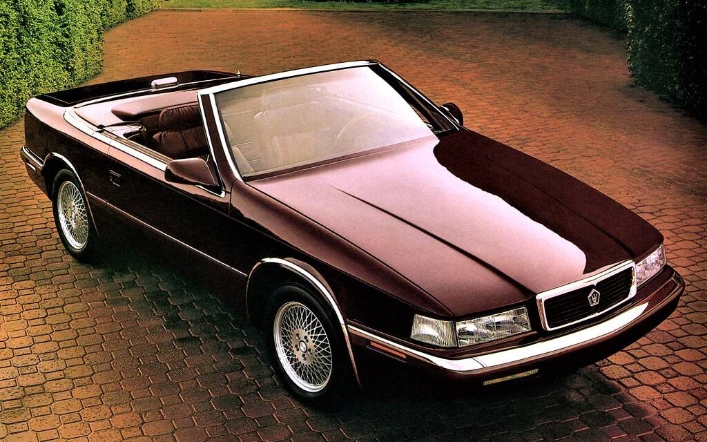 <p>Chrysler TC by Maserati 1989</p>