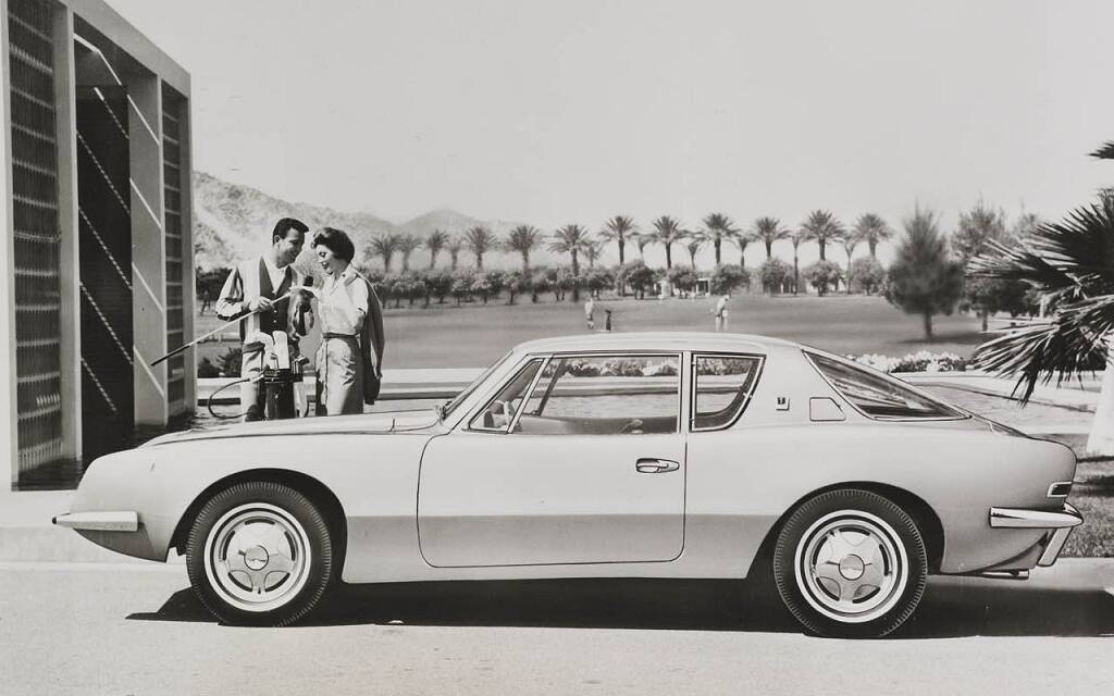 <p>Studebaker Avanti 1963</p>