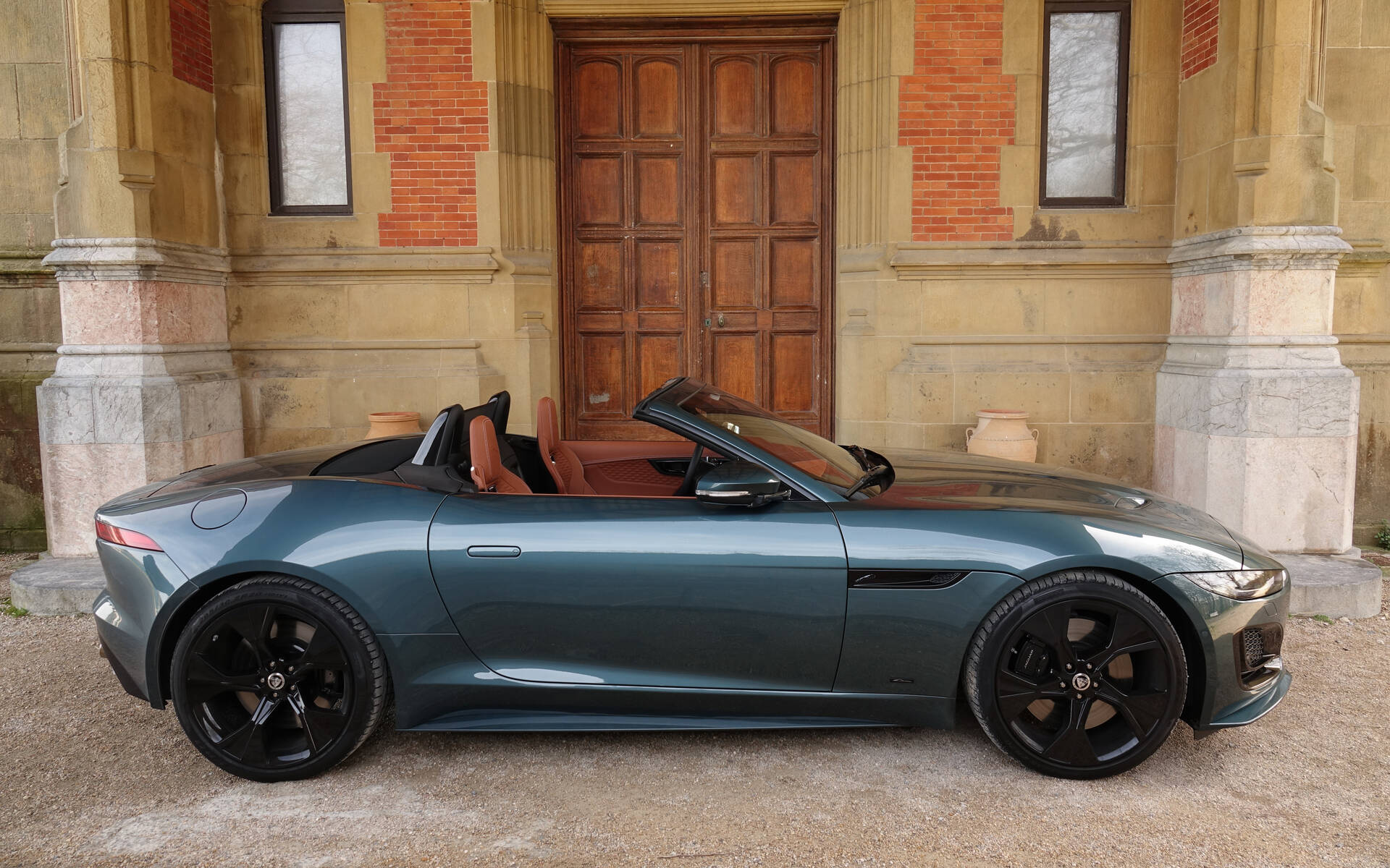 <p>Jaguar F-Type 75&nbsp;2024</p>