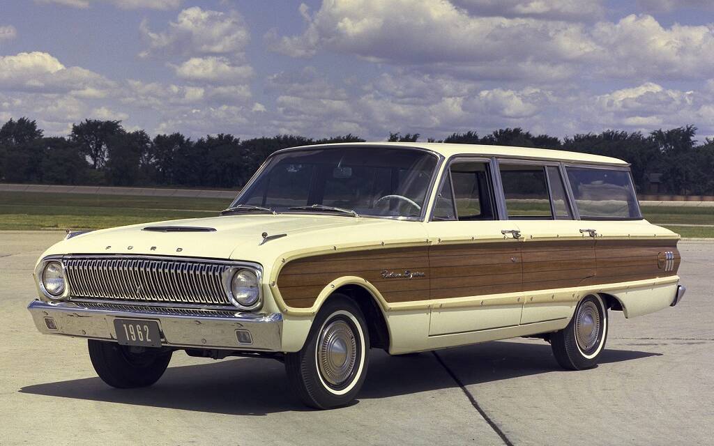 <p>Ford Falcon Squire 1962</p>