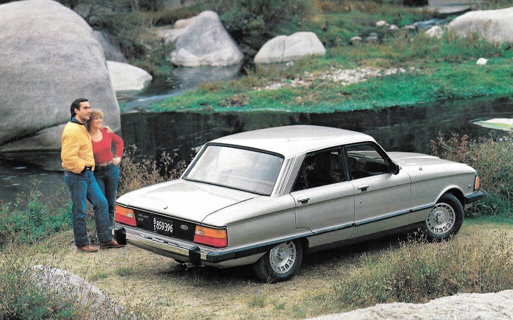 <p>Ford Falcon 1982 en Argentine</p>