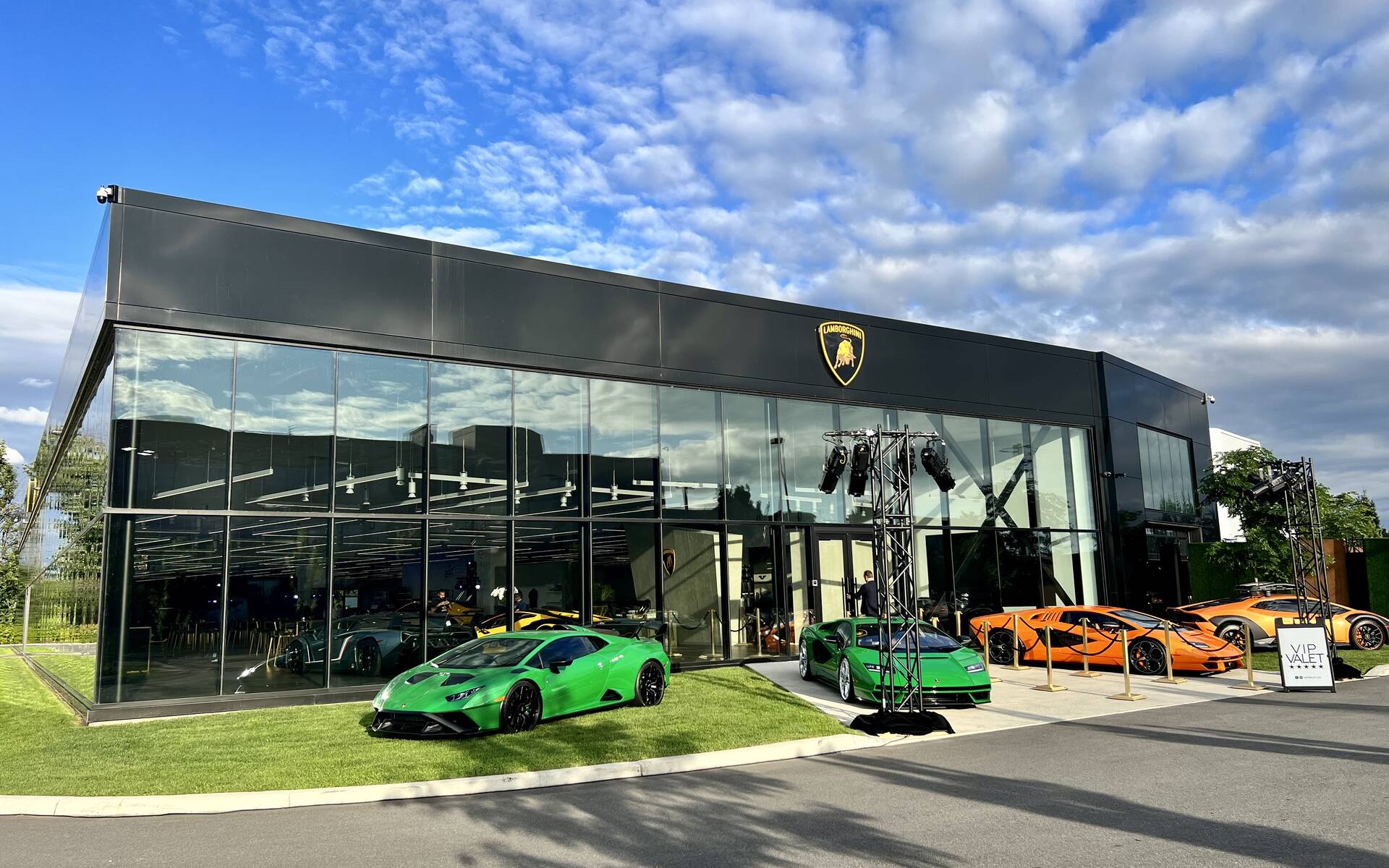Ouverture officielle de Lamborghini Montréal