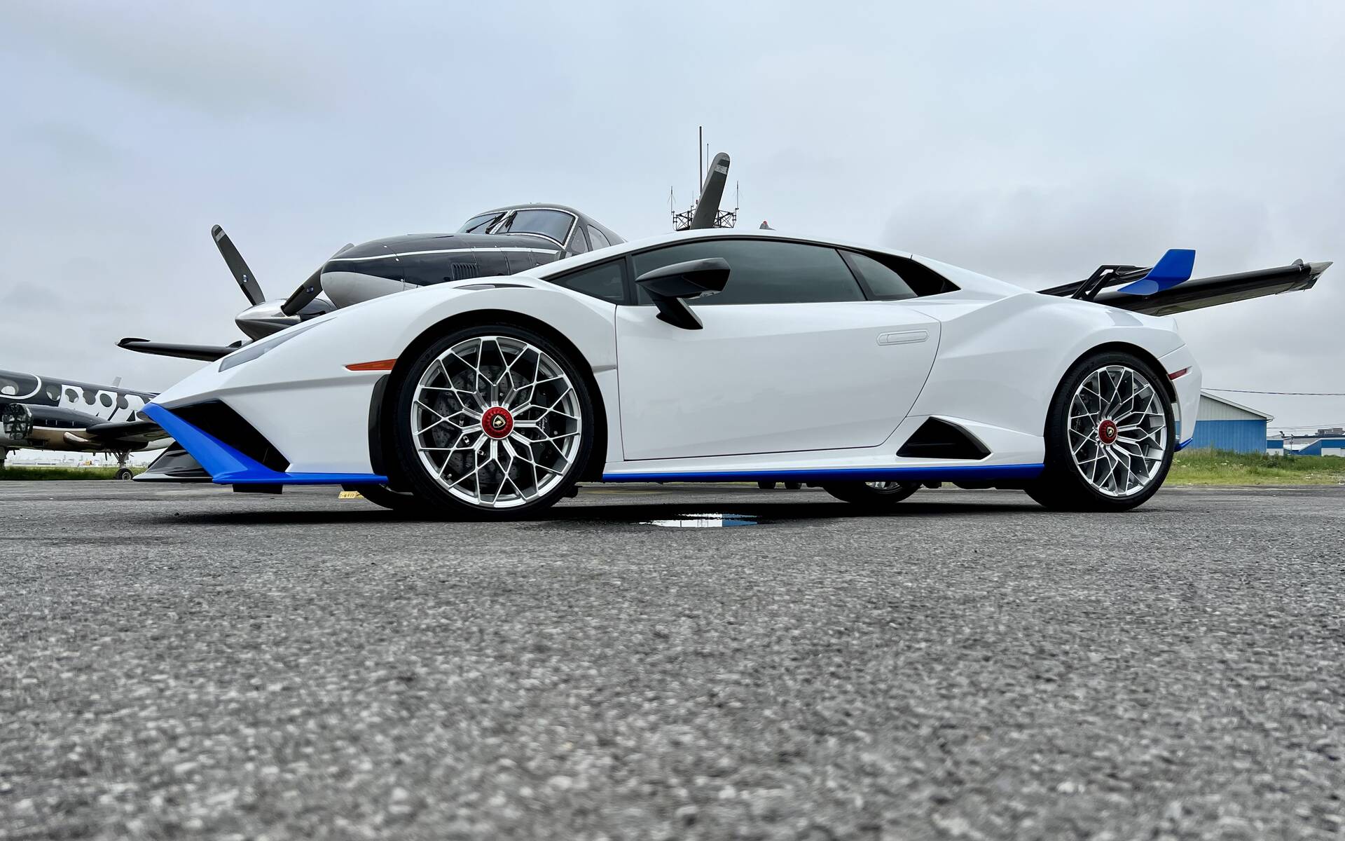 <p>Lamborghini Huracan STO 2022</p>