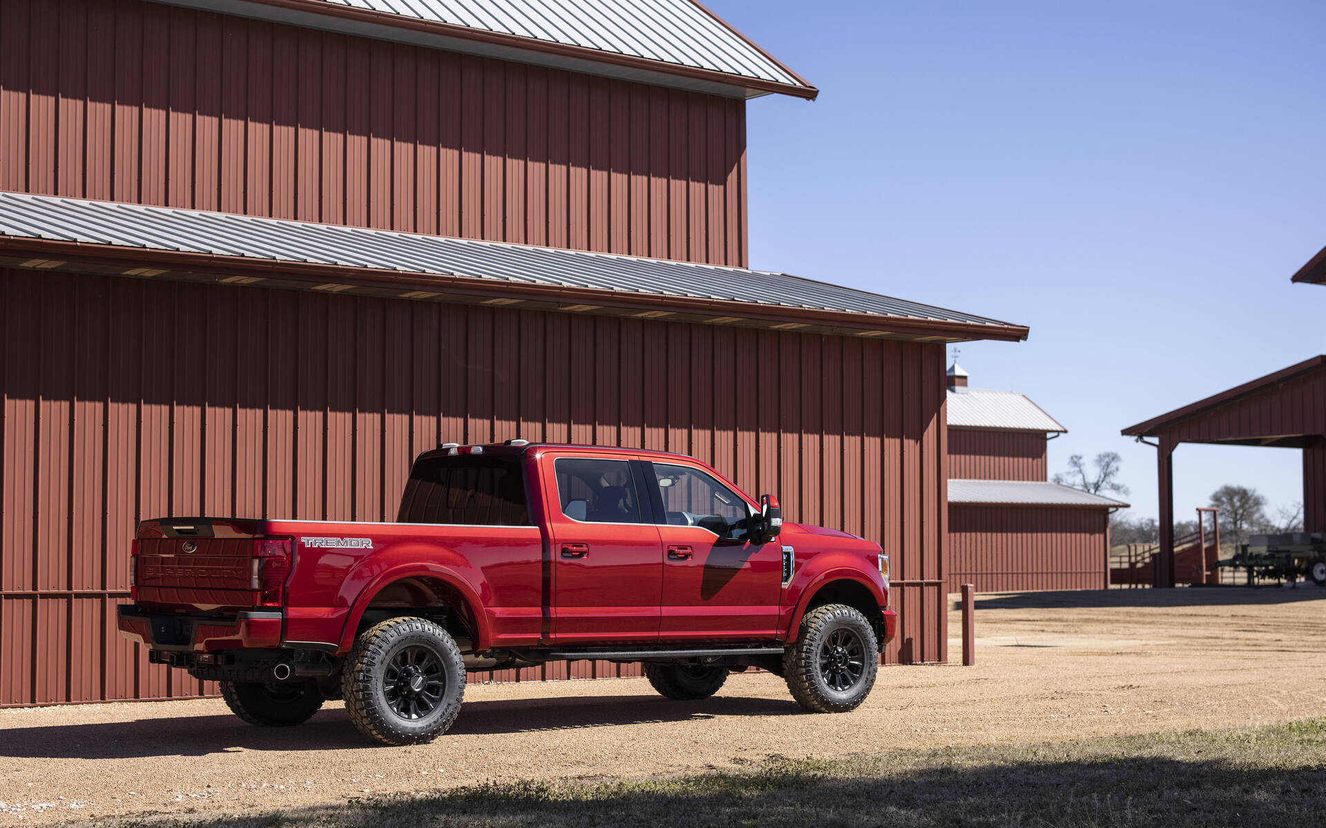 <p>Ford Super Duty Lariat Tremor</p>