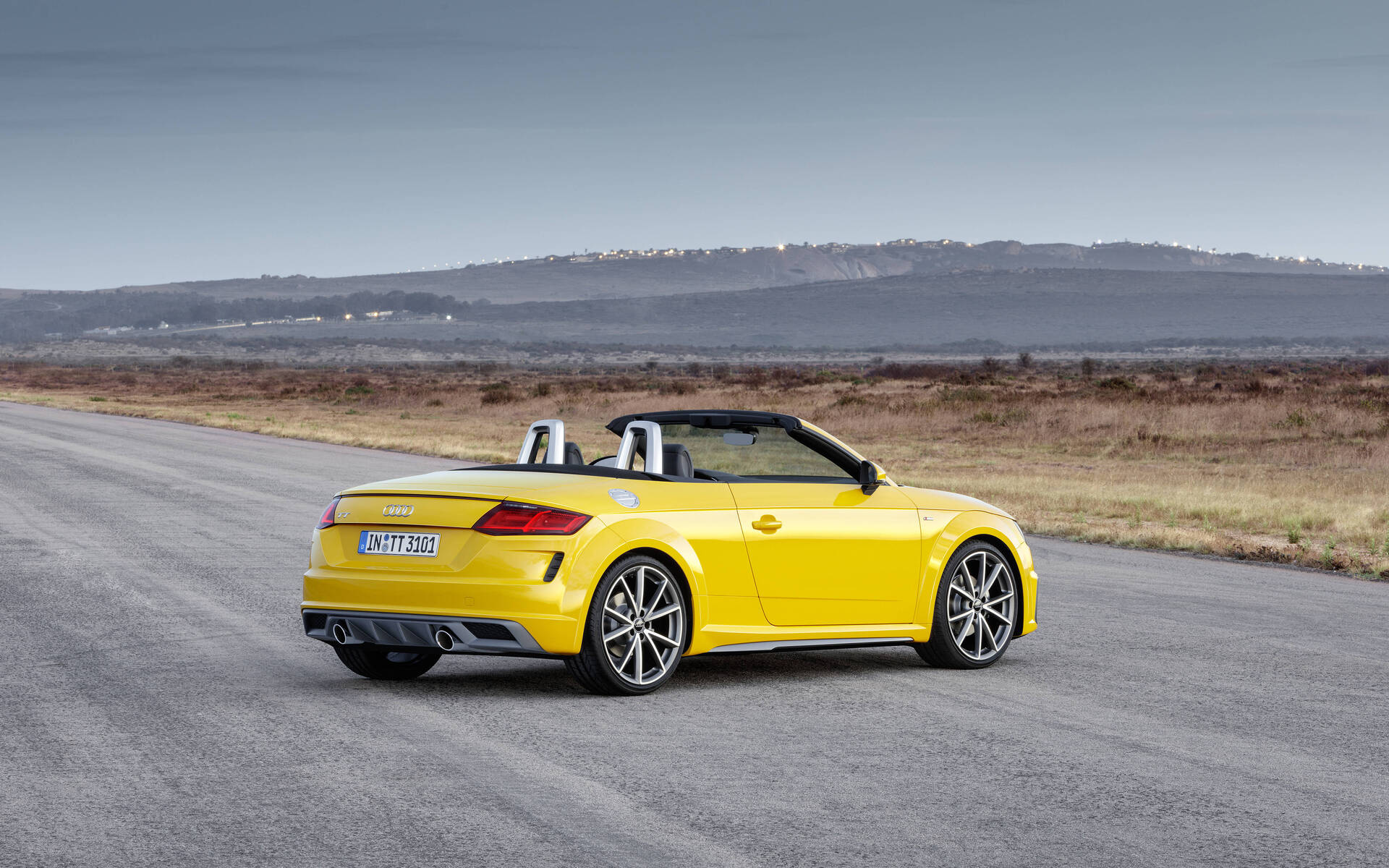 <p>Audi TT Roadster</p>