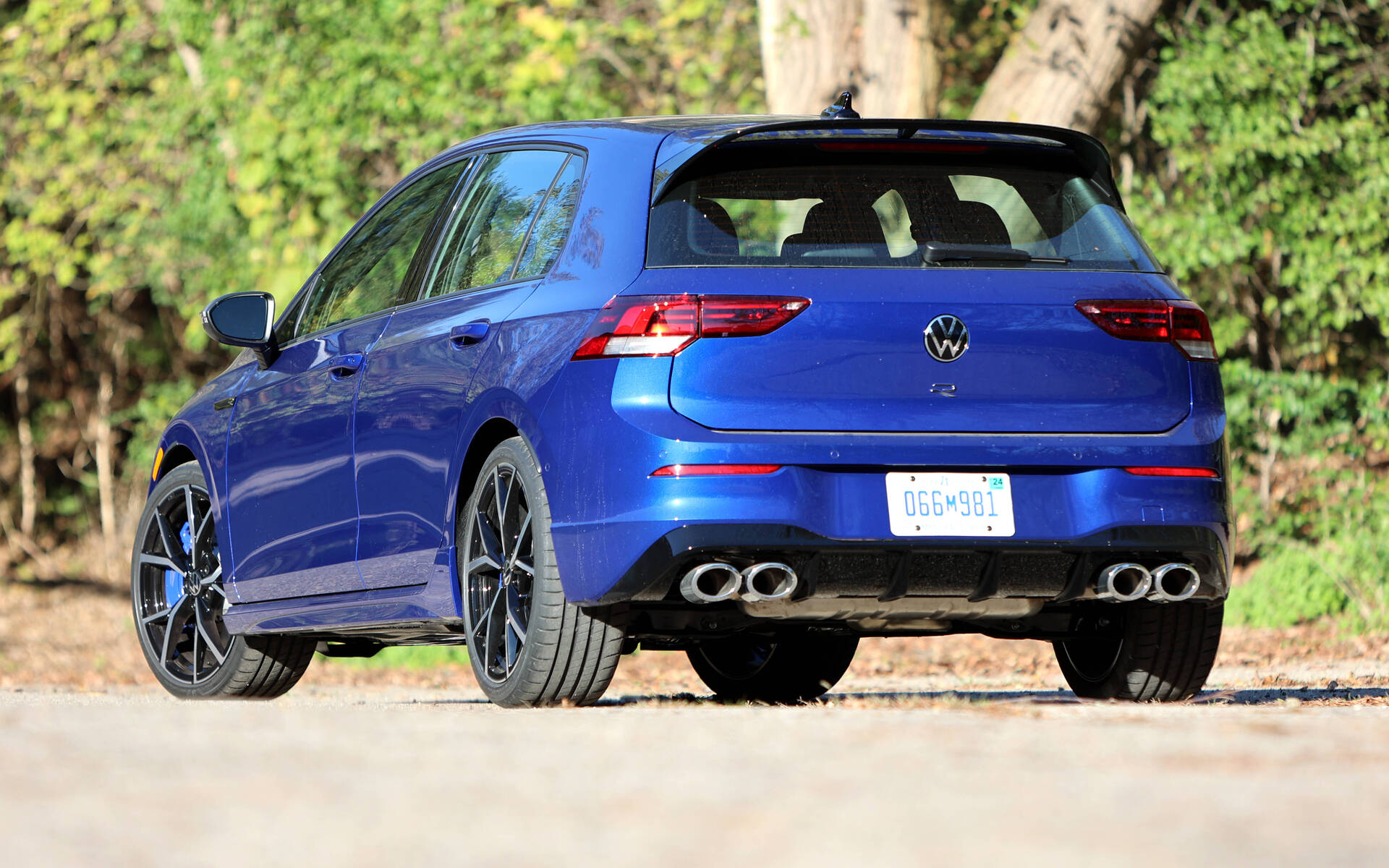 <p>Volkswagen Golf R</p>