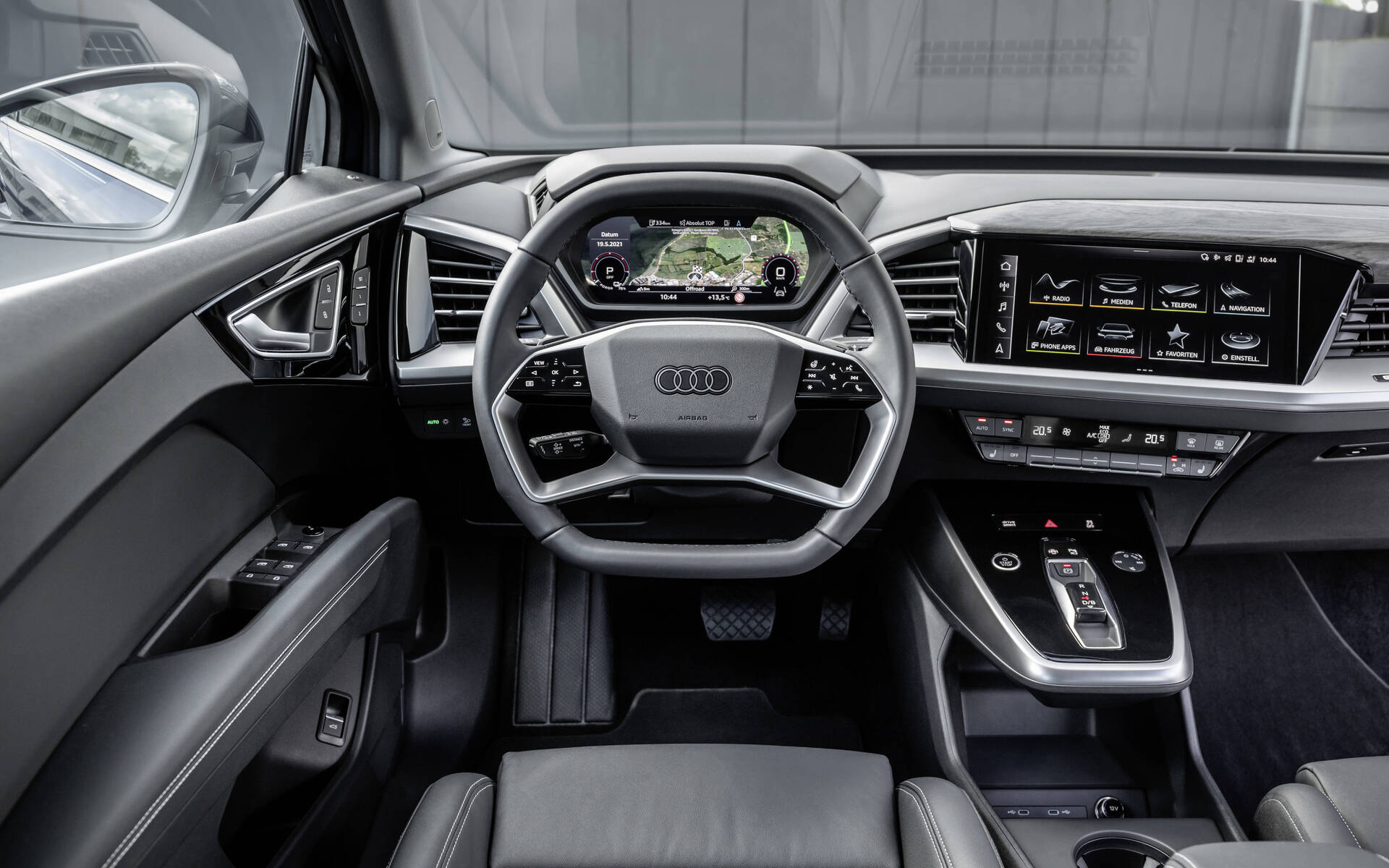 <p>Audi Q4 e-tron (modèle européen)</p>