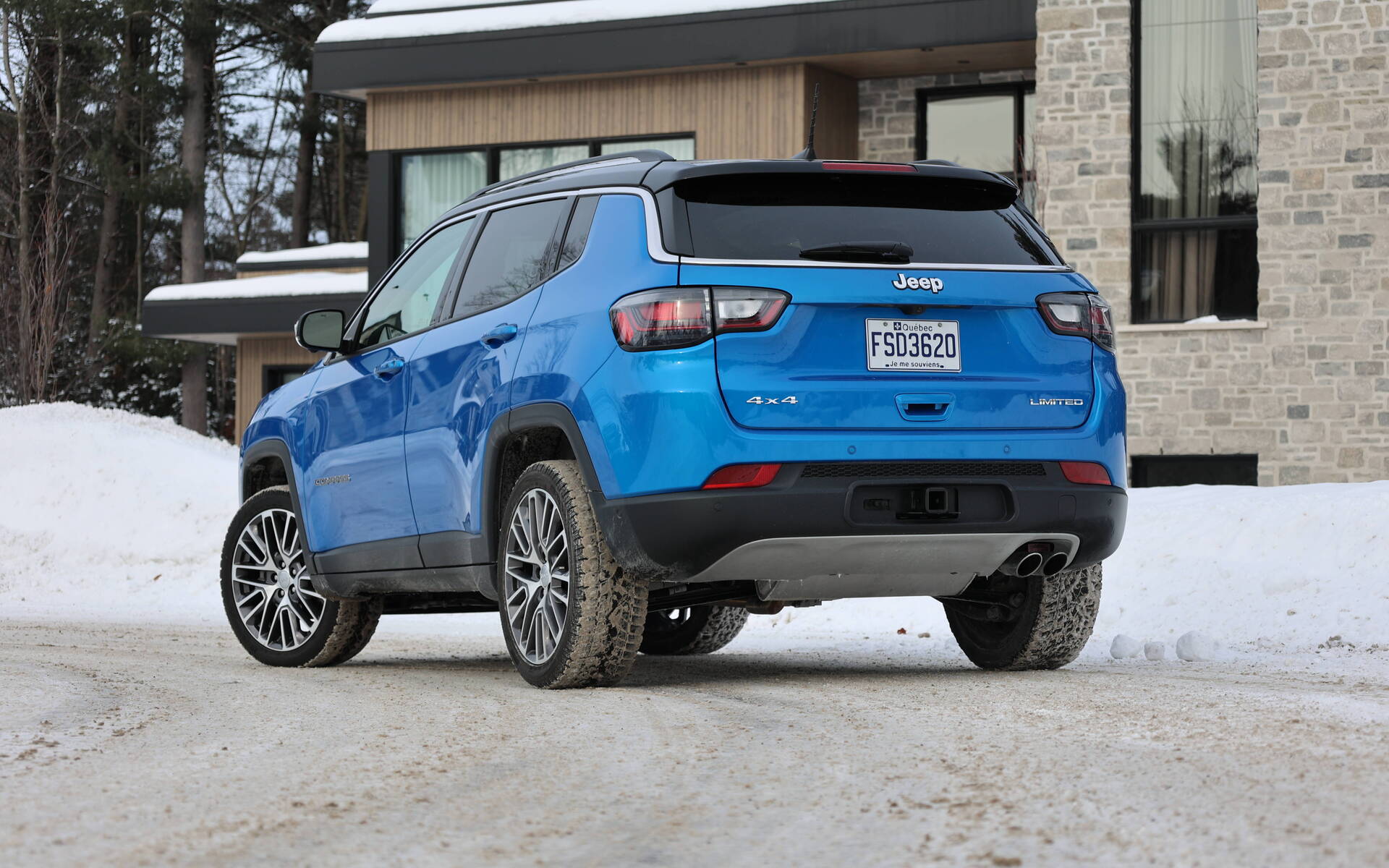 <p>Jeep Compass Limited</p>