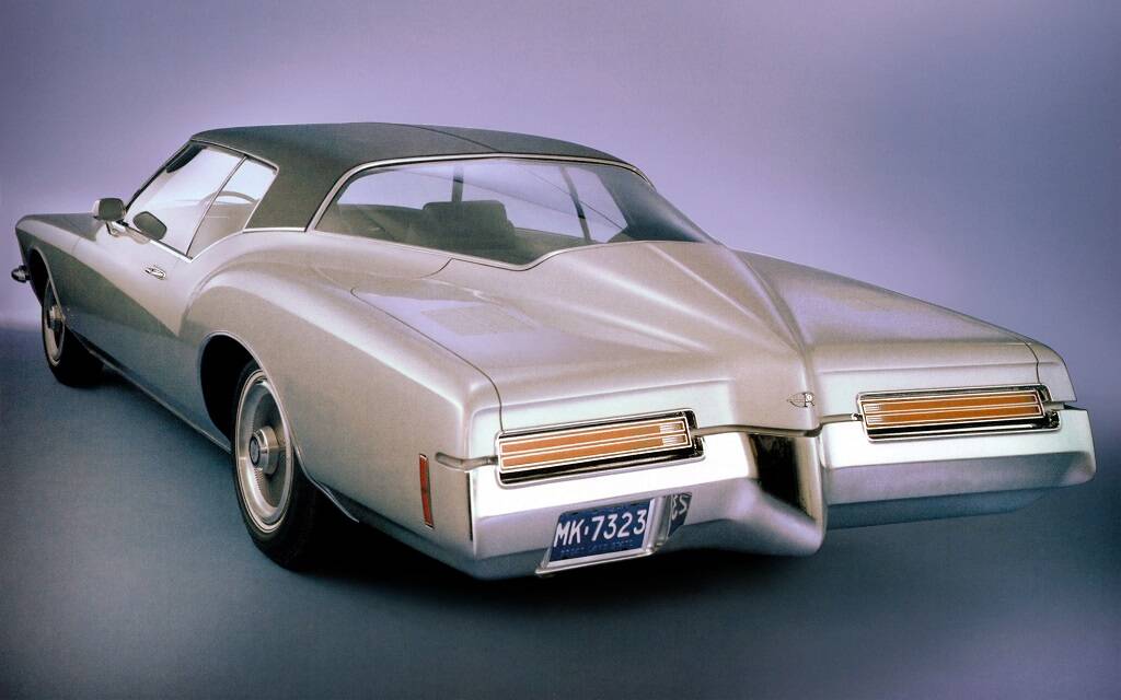 Buick Riviera 1971-73 : polarisante ! 592458-buick-riviera-1971-73-polarisante