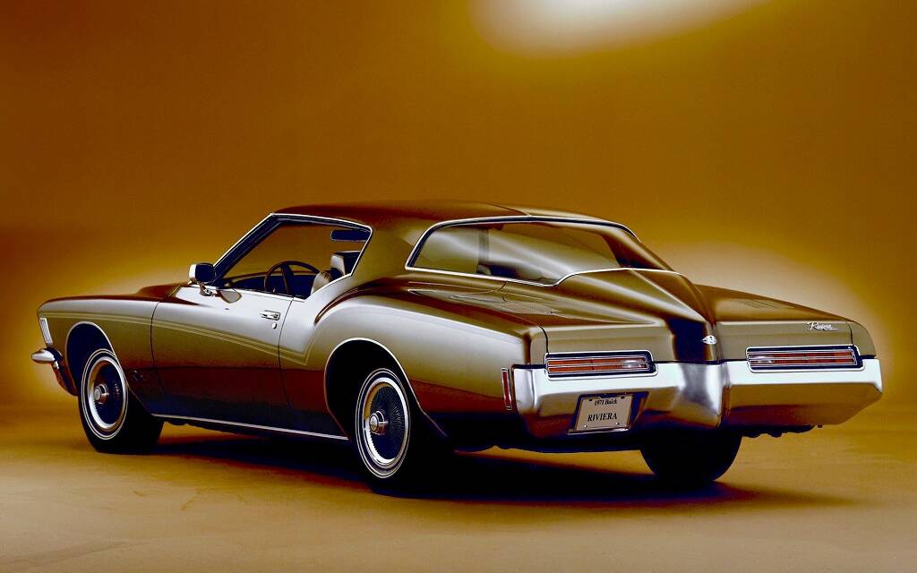 <p>Buick Riviera 1971</p>