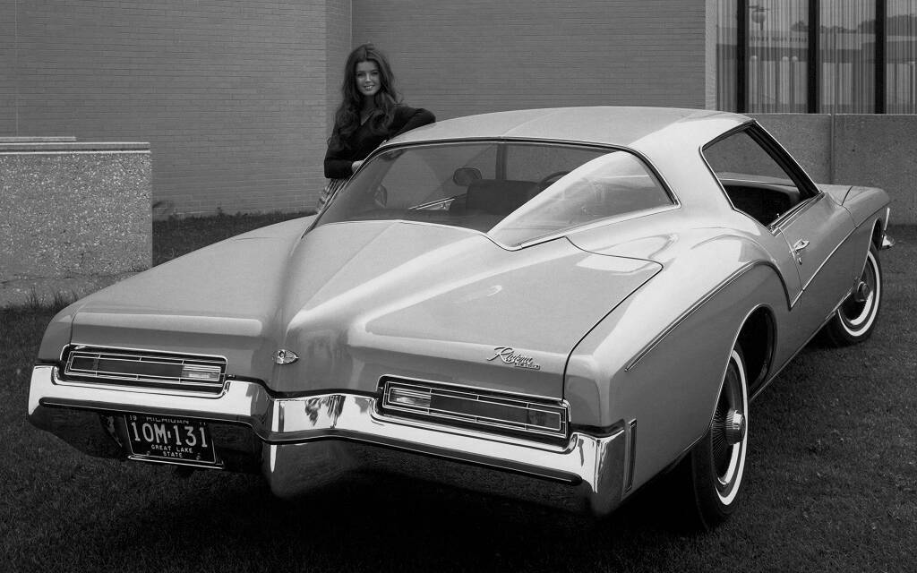 <p>Buick Riviera 1972</p>