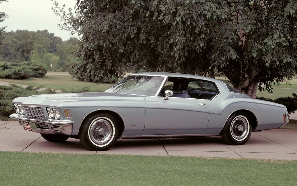 <p>Buick Riviera 1972</p>