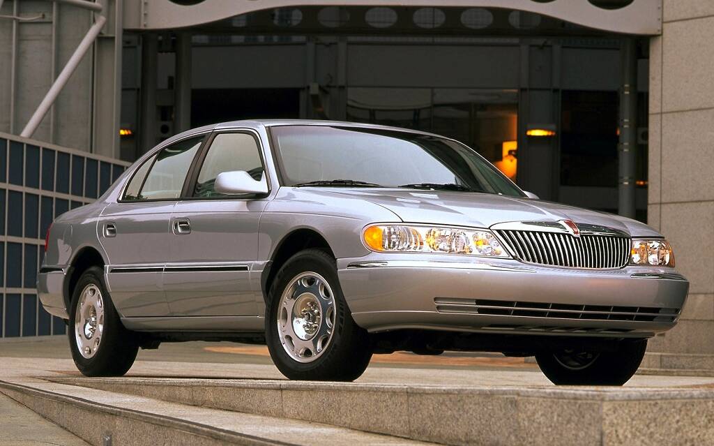 <p>Lincoln Continental 1998</p>