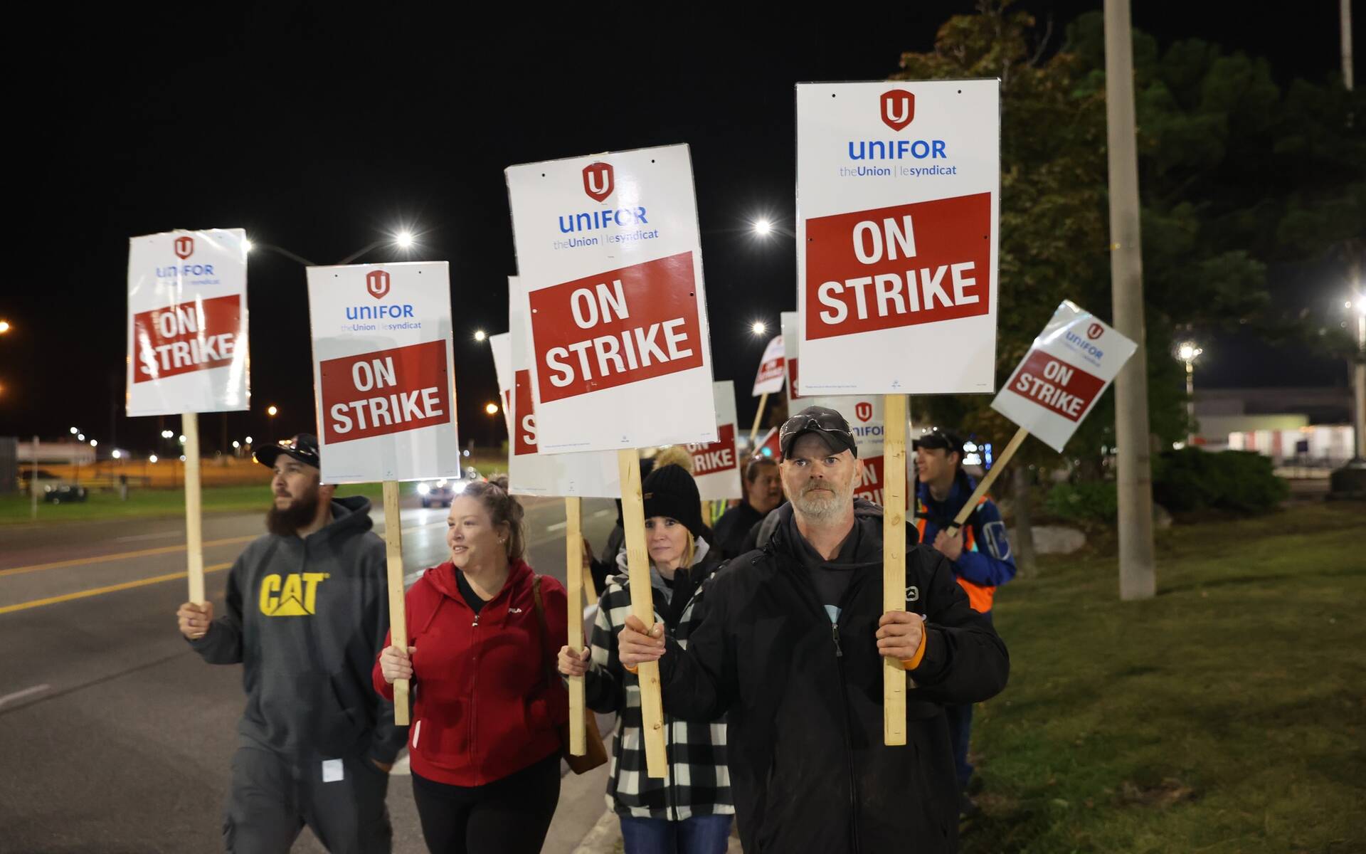 4 300 travailleurs en grève chez GM Canada, une entente est en vue