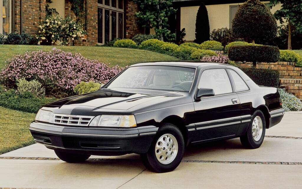 <p>Ford Thunderbird LX 1987</p>