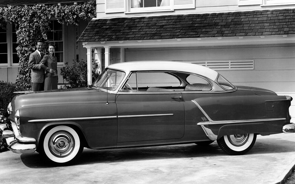 <p>Oldsmobile Super 88&nbsp;1953</p>