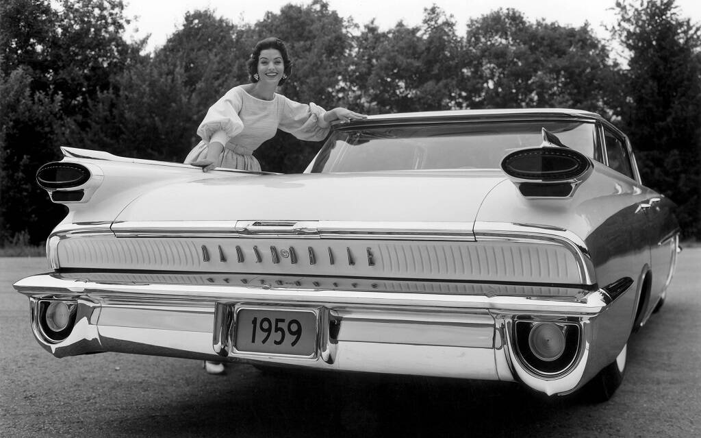<p>Oldsmobile Super 88 Holiday 1959</p>