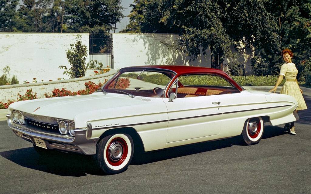 <p>Oldsmobile Dynamic 88 Holiday 1961</p>