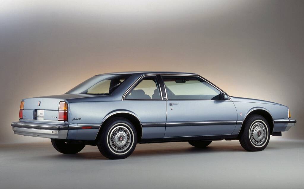 <p>Oldsmobile Delta 88 Royale 1986</p>