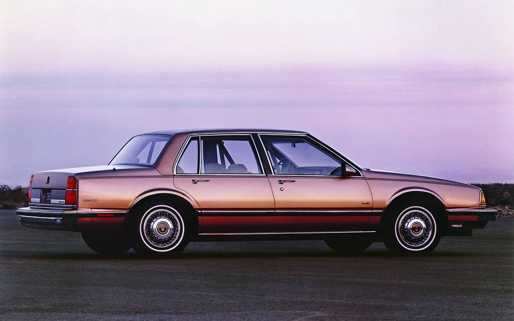 <p>Oldsmobile 88 Royale 1989</p>