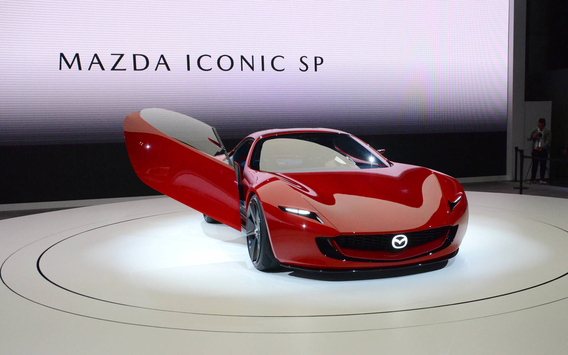 <p>Concept Mazda Iconic SP</p>