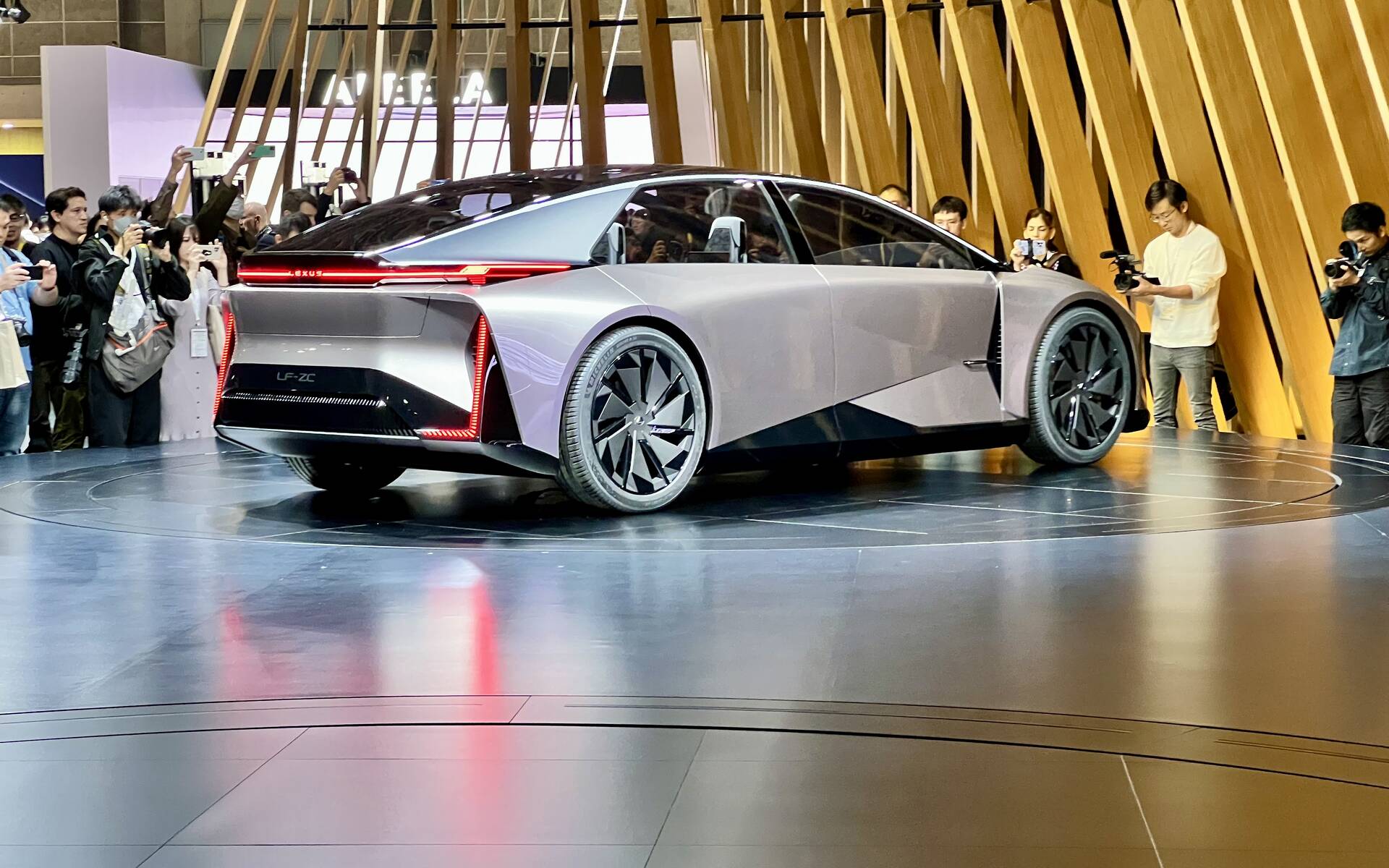 <p>Lexus LF-ZC Concept</p>