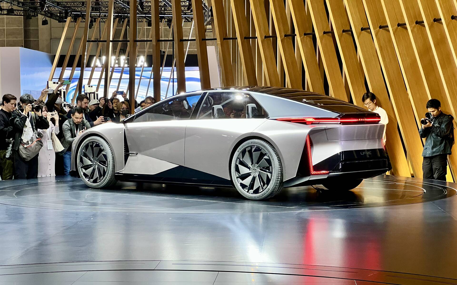 <p>Lexus LF-ZC Concept</p>