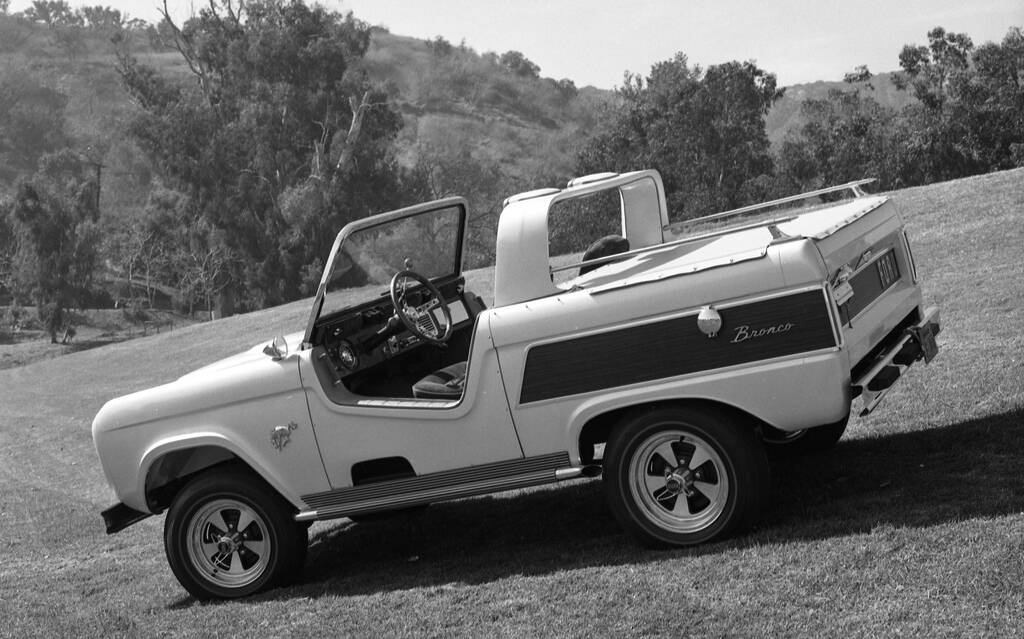 <p>Concept Ford Bronco Dune Duster 1966</p>