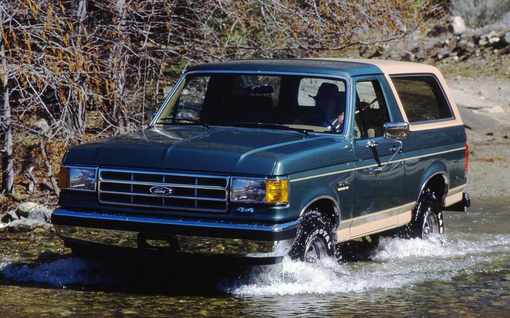 <p>Ford Bronco Eddie Bauer 1988</p>