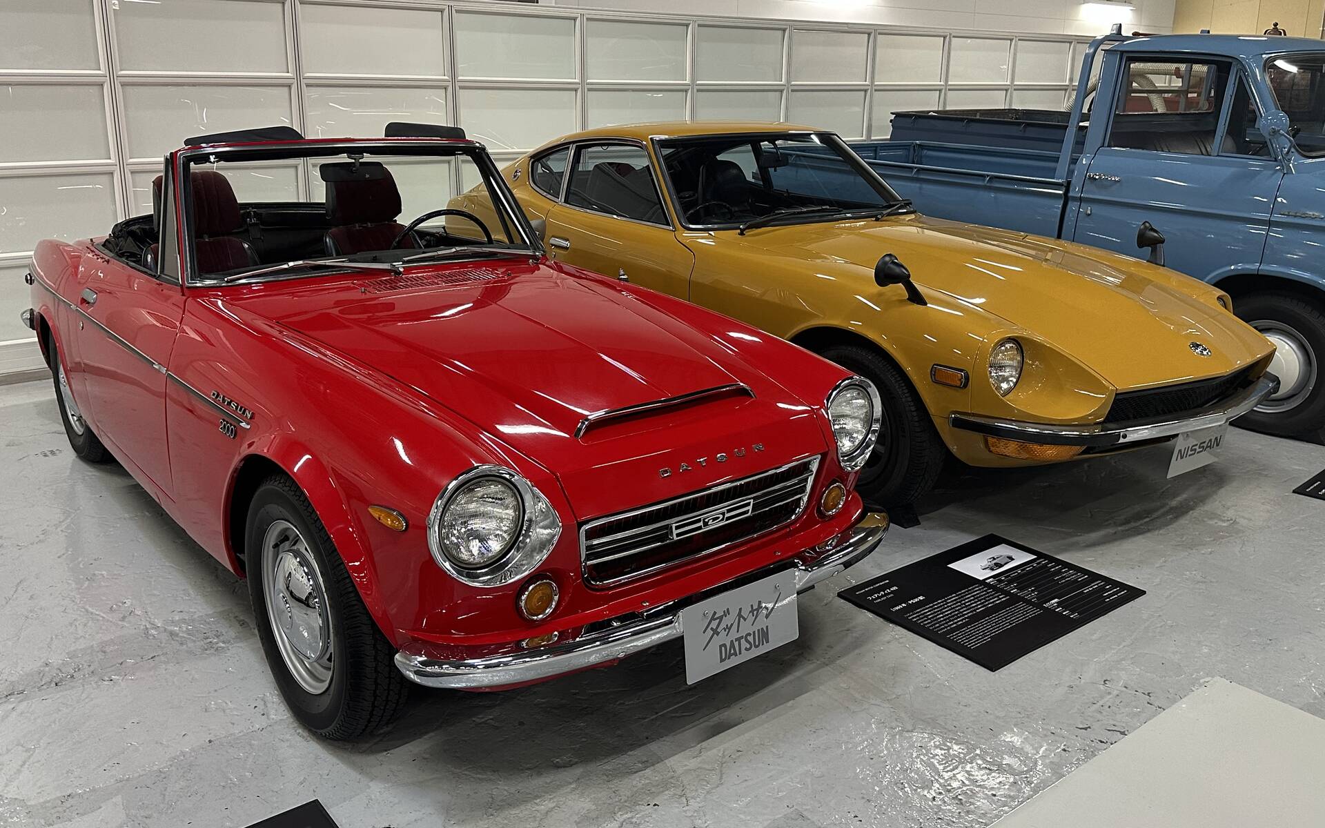 <p>Datsun 2000 Sports 1968 et Datsun Fairlady Z432 1969</p>