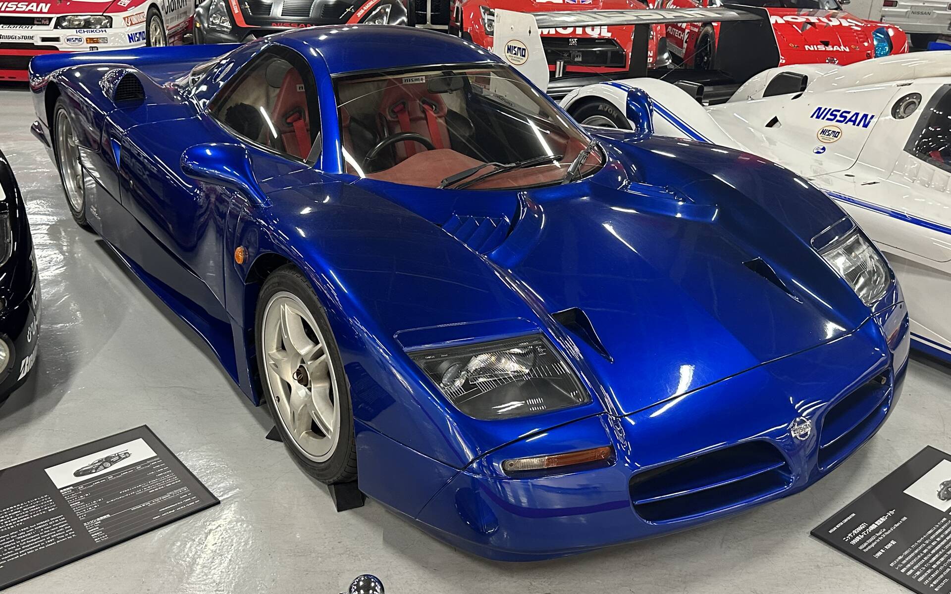 <p>Nissan R390 GT1 1998</p>