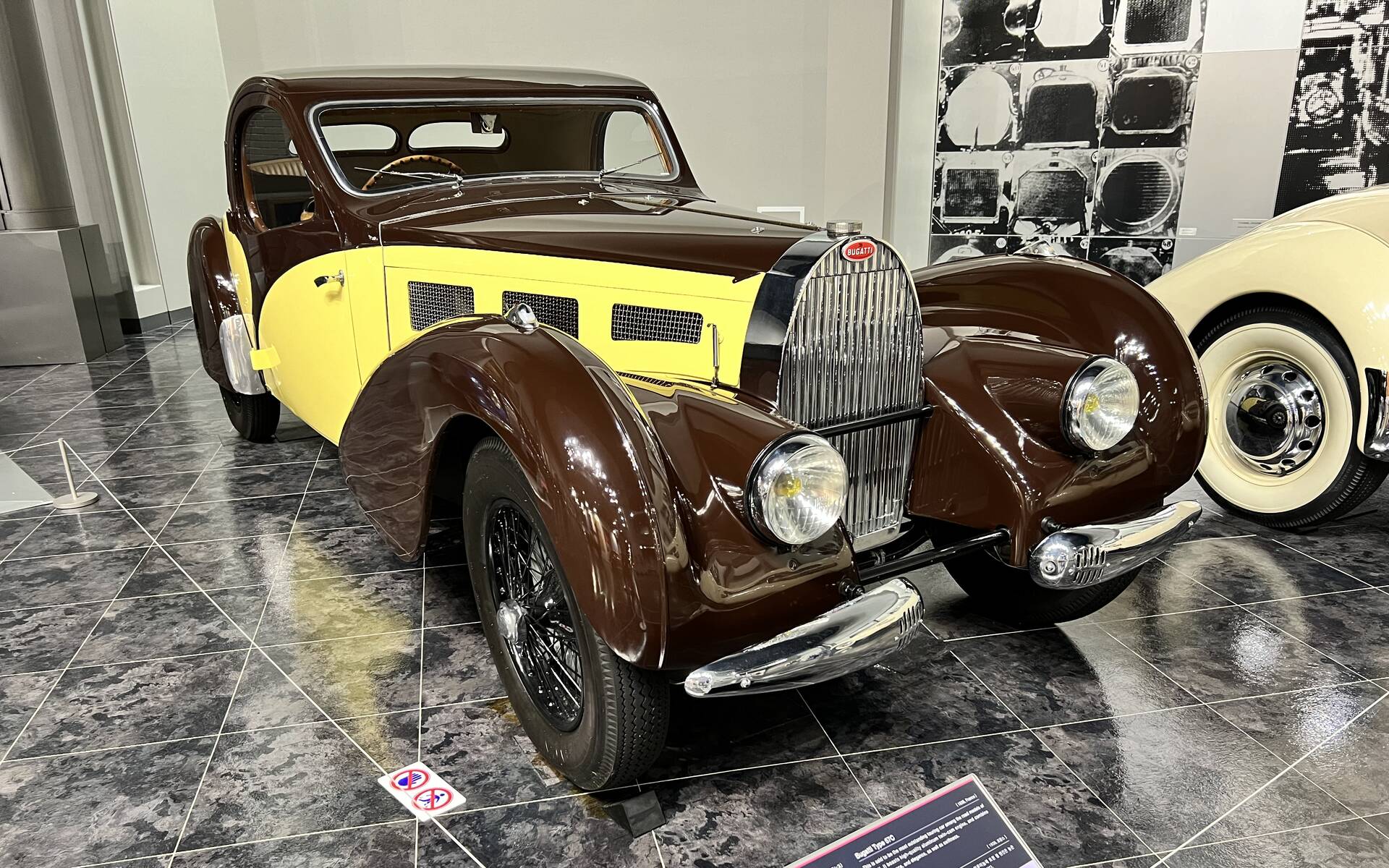 <p>Bugatti Type 57C 1938 - Musée Toyota à Nagoya au Japon</p>