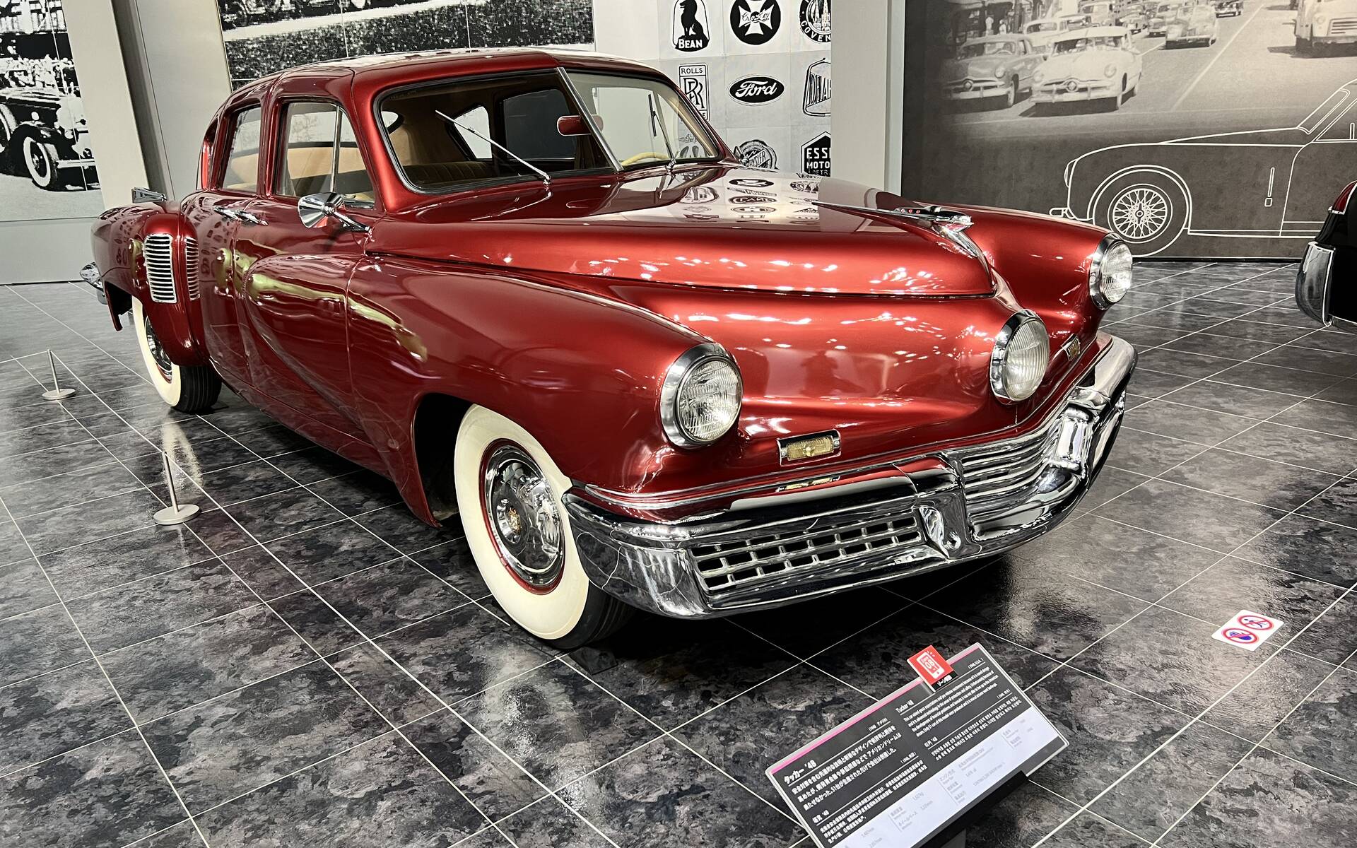 <p>Tucker 48&nbsp;1948 - Musée Toyota à Nagoya au Japon</p>