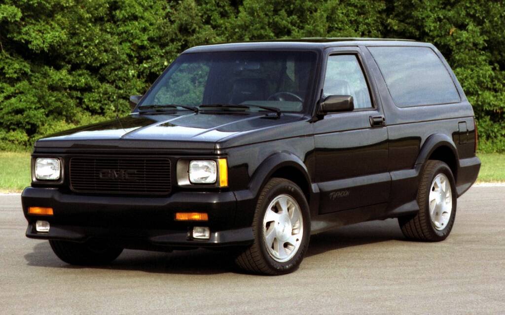 <p>GMC Typhoon</p>