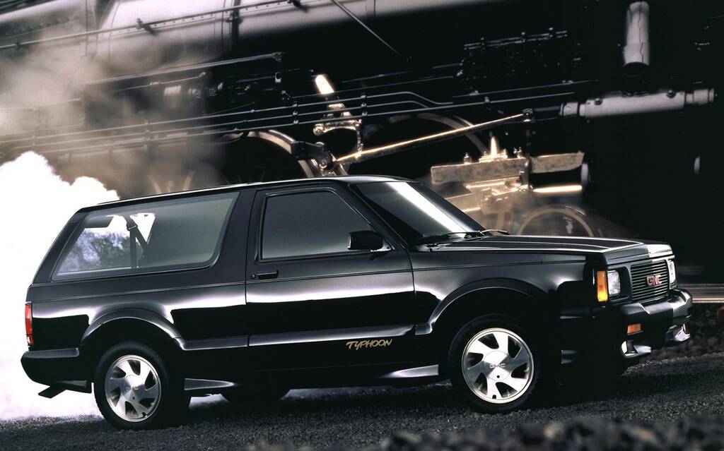 <p>GMC Typhoon</p>