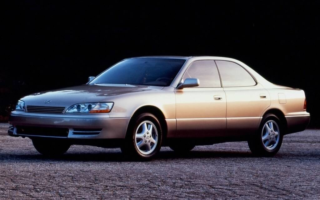 <p>Lexus ES 300&nbsp;1992</p>