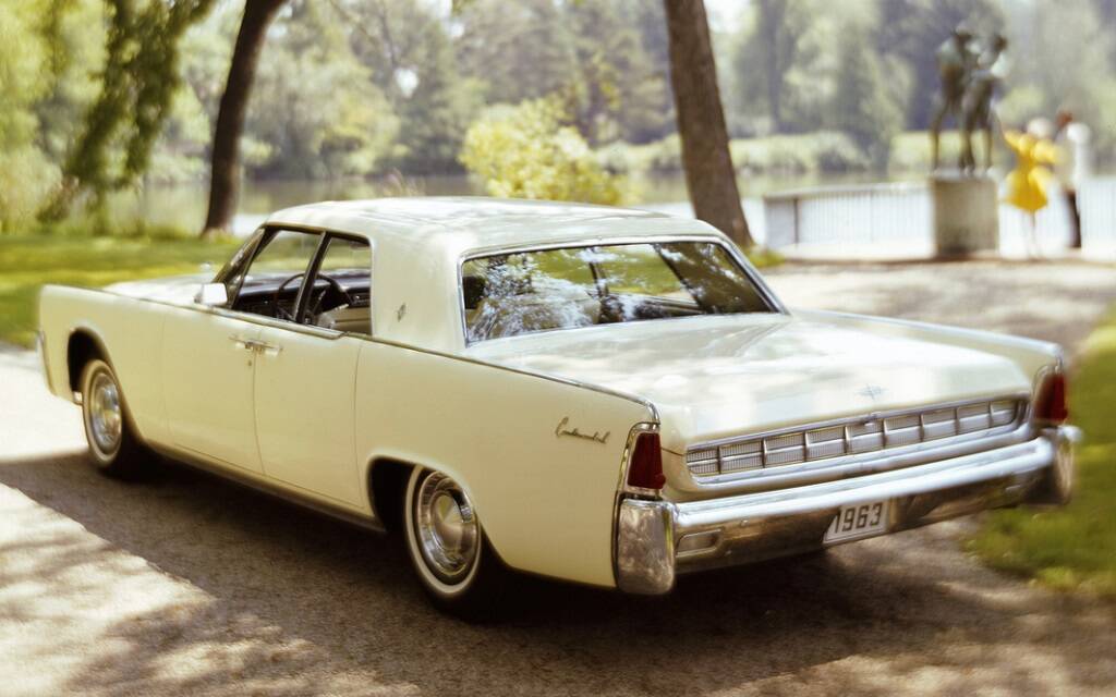 <p>Lincoln Continental 1963</p>