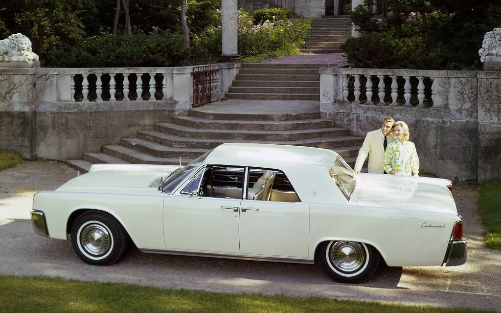 <p>Lincoln Continental 1963</p>