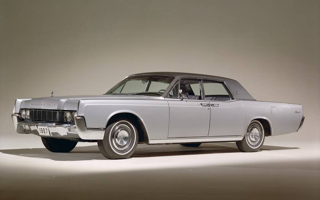 <p>Lincoln Continental 1967</p>