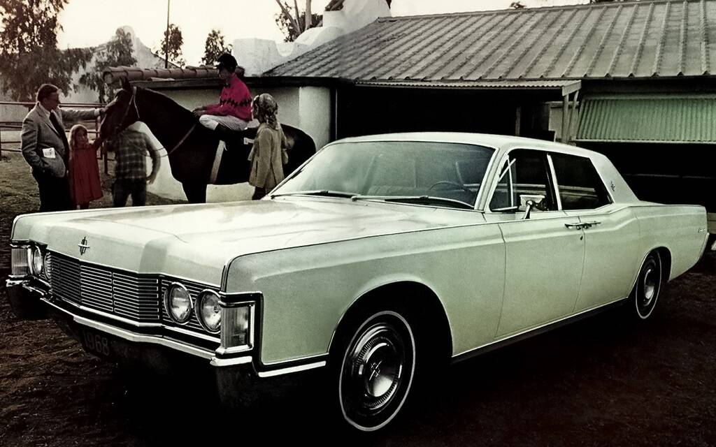 <p>Lincoln Continental 1967</p>