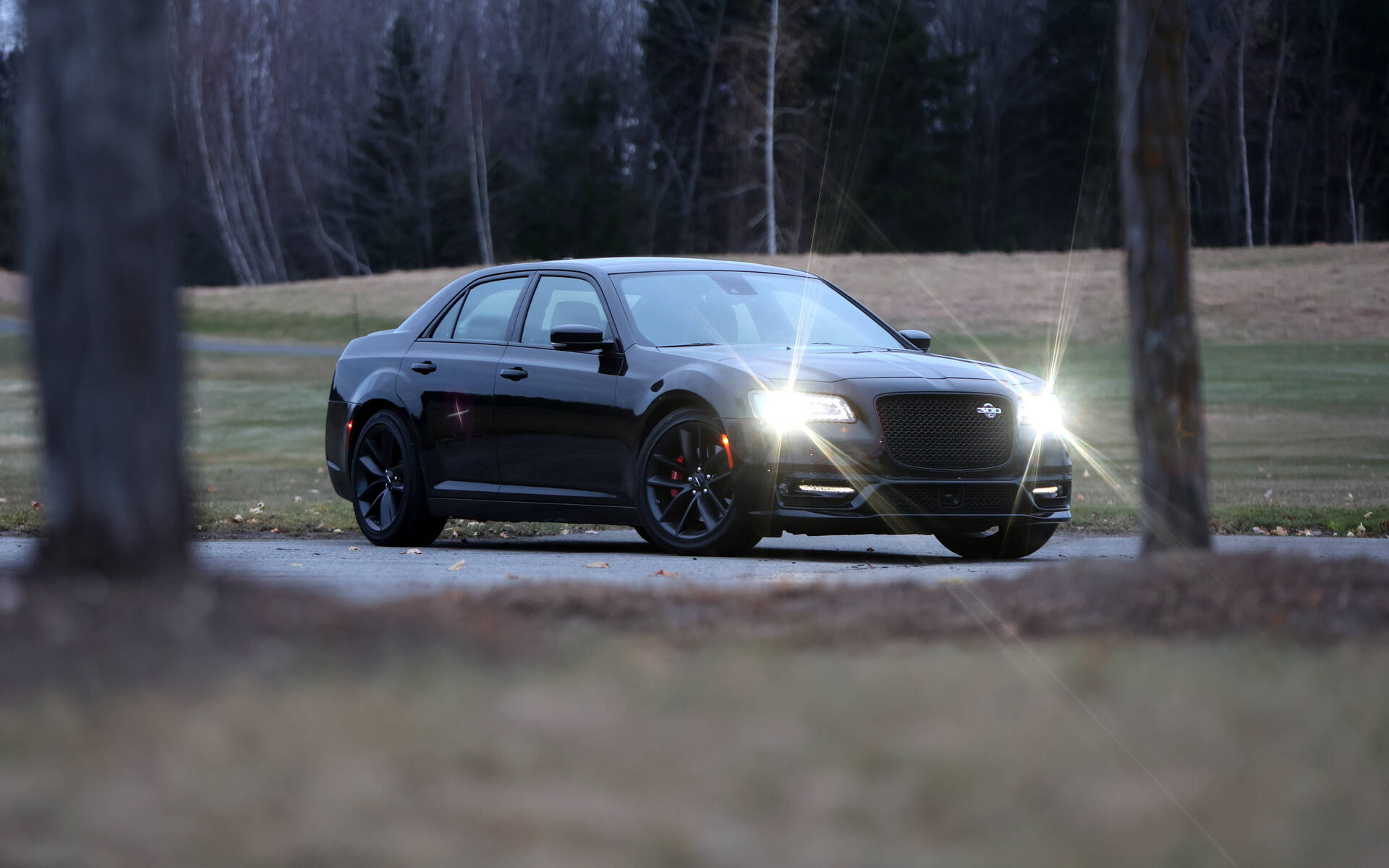 Chrysler 300C : Sombre journée d'un chroniqueur automobile 599086-sombre-journee-d-un-chroniqueur-automobile