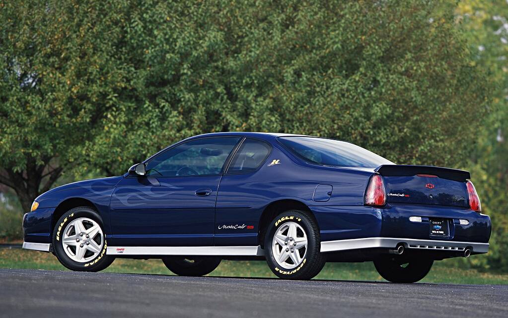 <p>Chevrolet Monte Carlo SS Jeff Gordon signature Edition 2003</p>