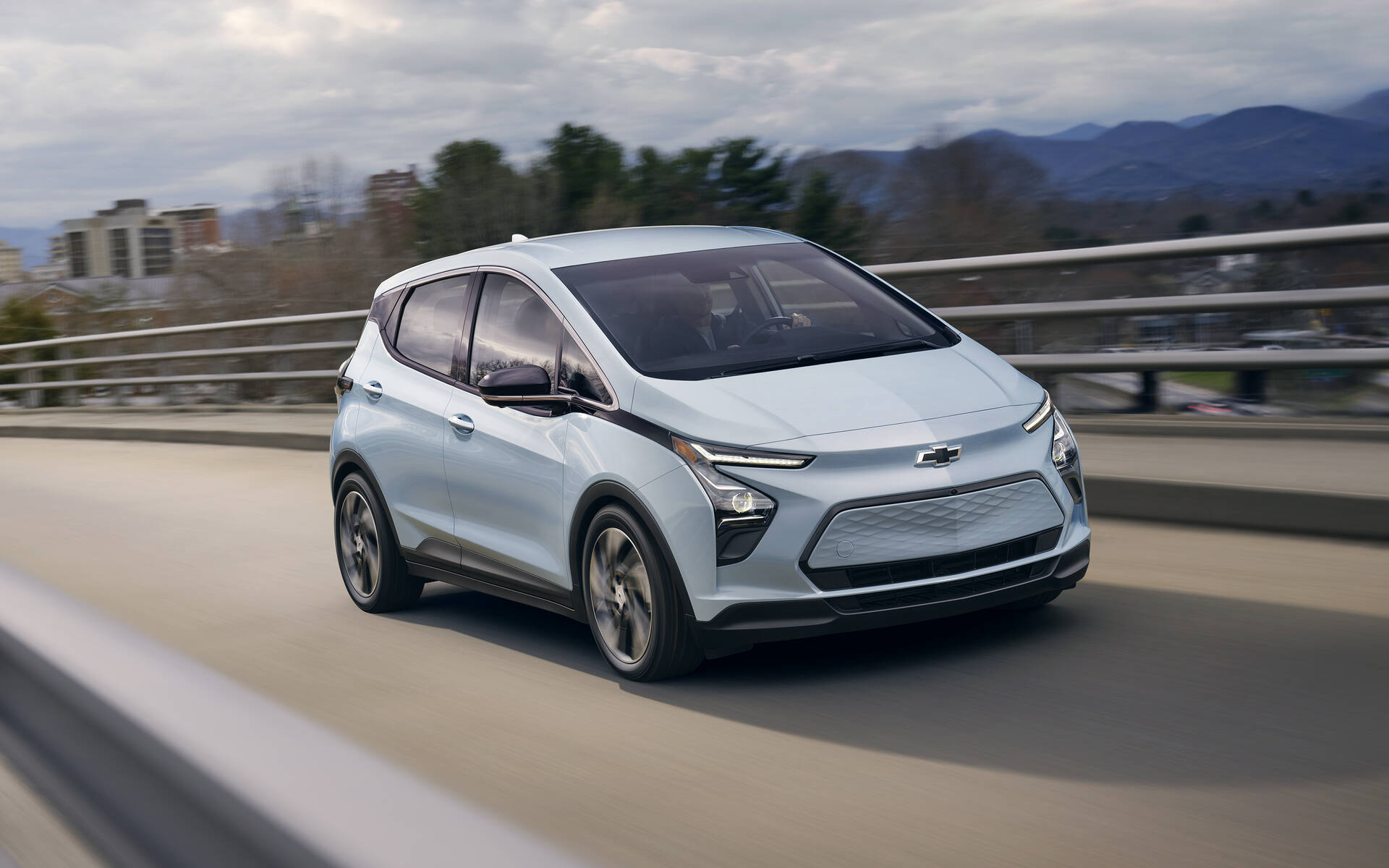 2025 Chevy Bolt Range And Features