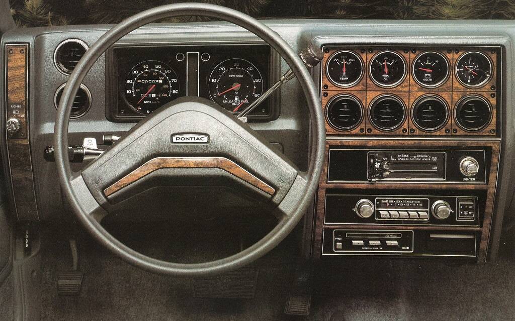 <p>Pontiac Phoenix 1982</p>