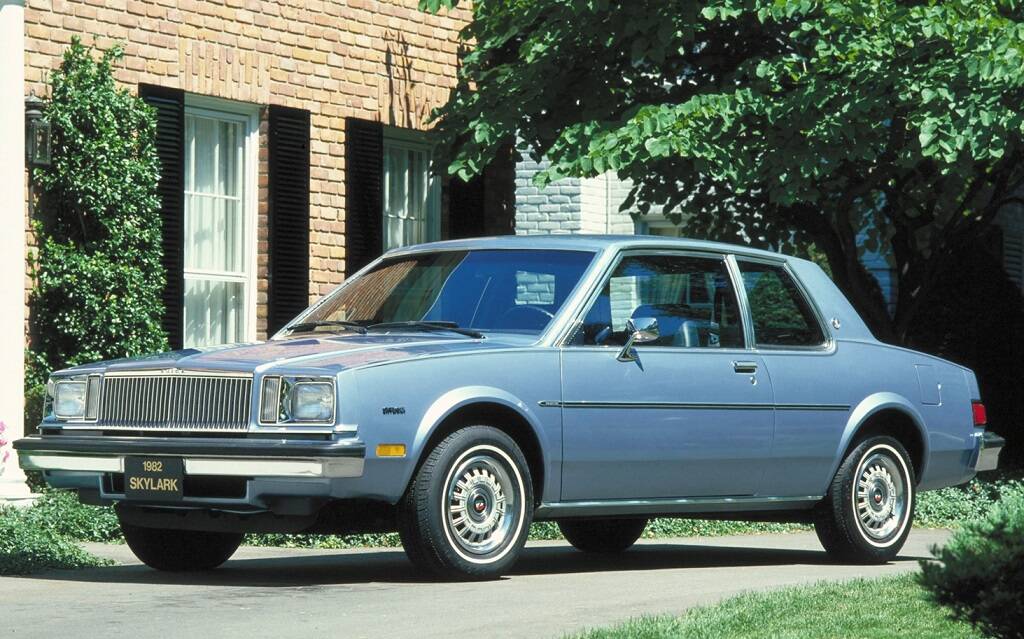 <p>Buick Skylark 1982</p>