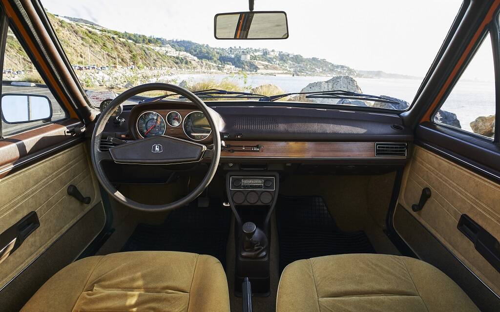 <p>Volkswagen Dasher 1977</p>