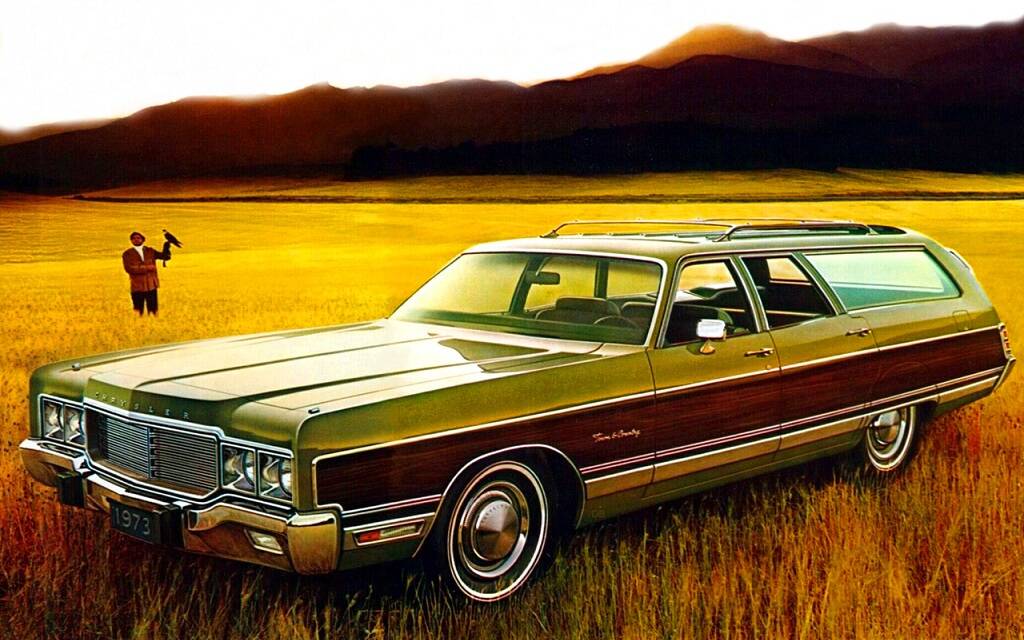 <p>Chrysler Town &amp; Country 1973</p>