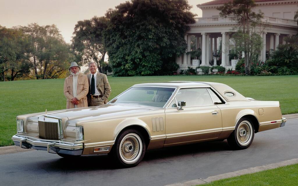 <p>Lincoln Continental Mark V Édition Golden Jubilee 1978</p>